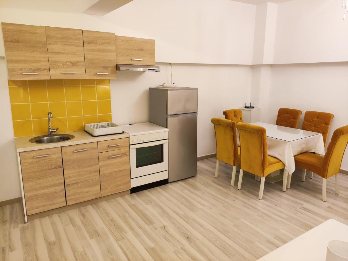 Superior Chic Family Apartment Kalampáka Luaran gambar